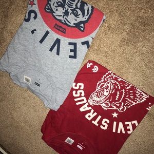 Levi’s tee shirts